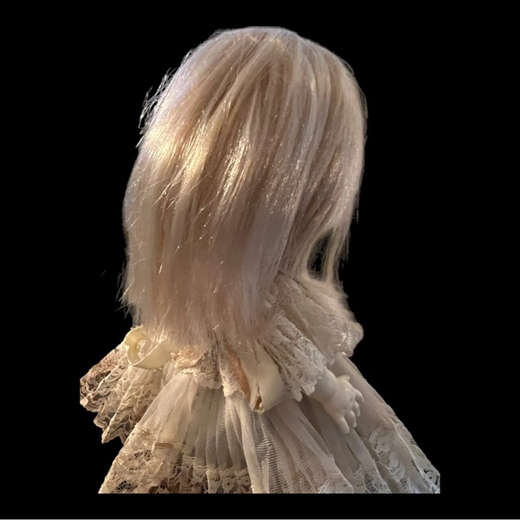 Doll By Louis Nichole  Heirloom Collection Louis XVII - Picture 9 of 14